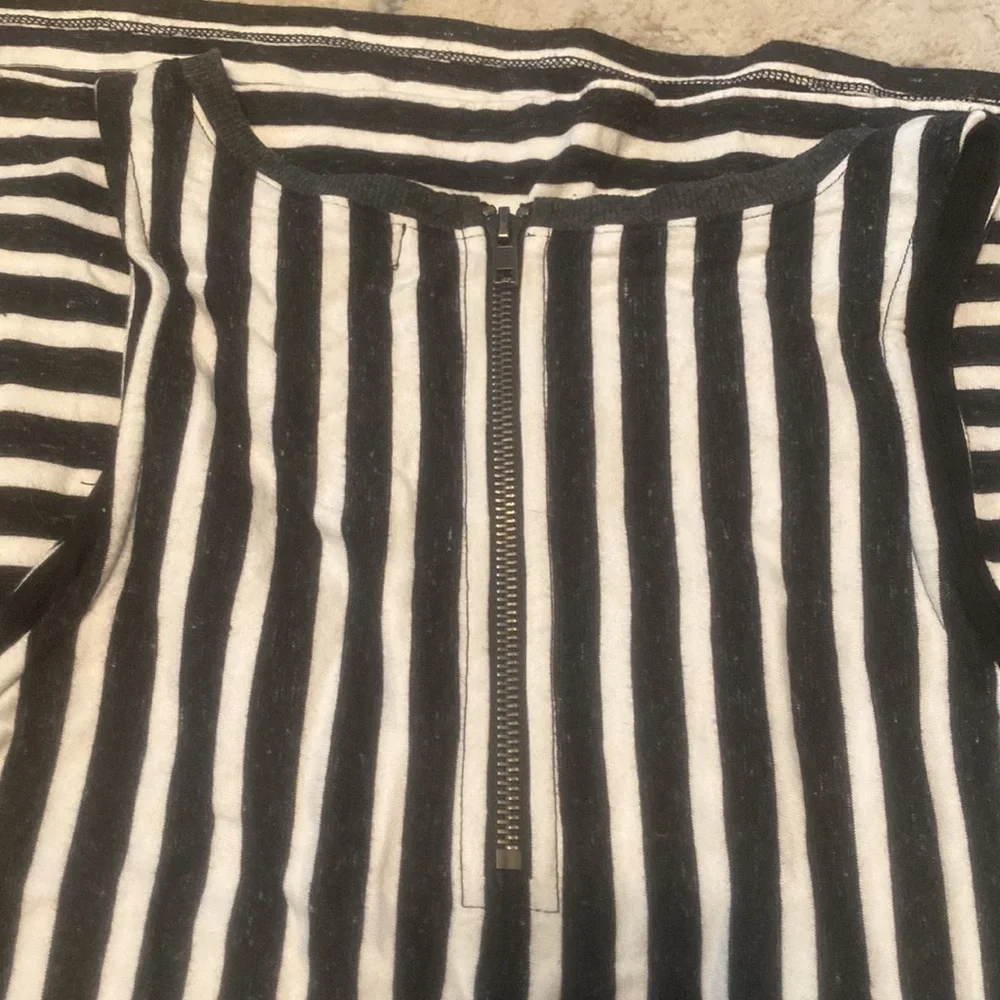 Black and white striped Sanctuary dress size medium - Picture 4 of 5